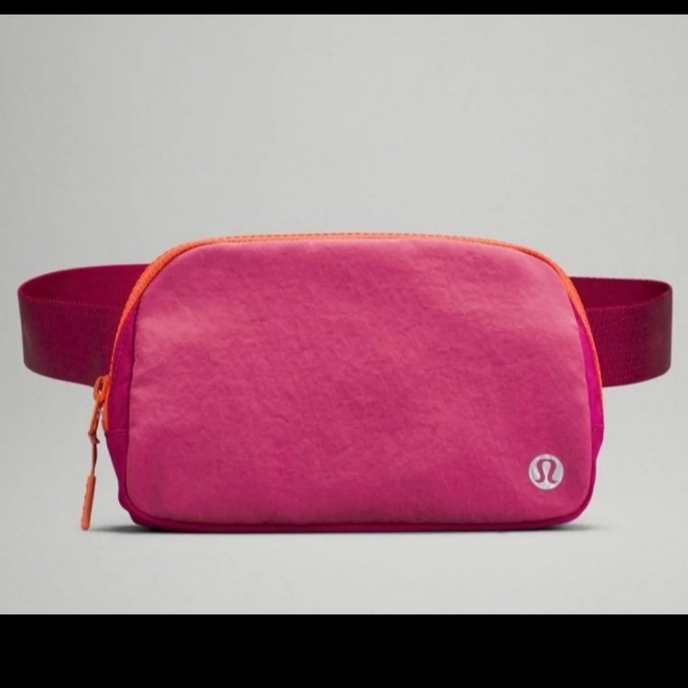 Everywhere Belt Bag Pink